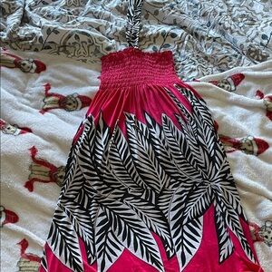 Elegant Pink and Black Leaf Print Skirt